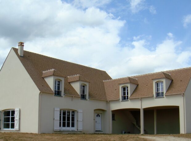 MAISON EN L AVEC DOUBLE GARAGE