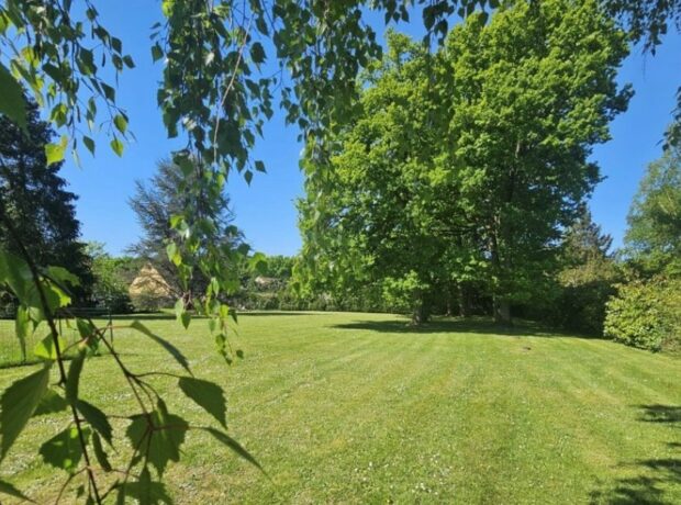 Terrain de 277 m² à Houdan